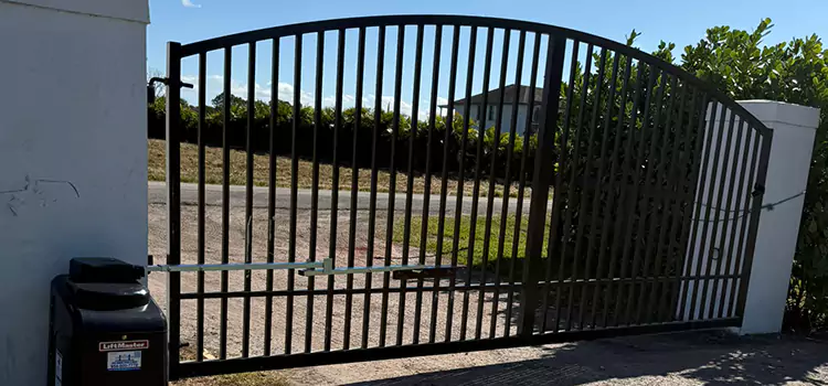 Driveway Fence Repair Greenwood